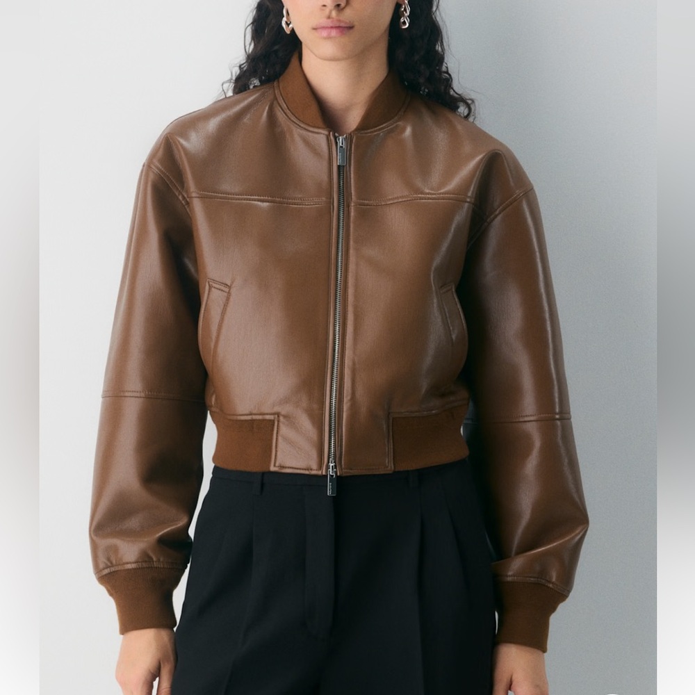 Aritzia Synergy Bomber Jacket Babaton